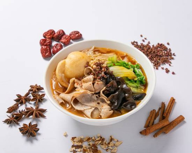白虎麻辣湯 スープイメージ
