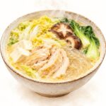 白くまろやかな鶏白湯マーラータンの水彩イラスト